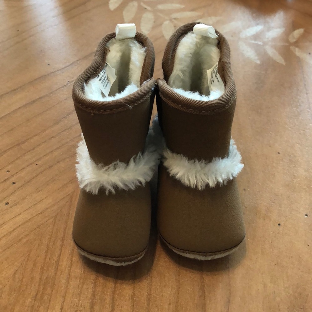 Infant fur boots
